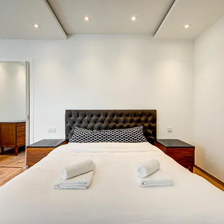 Seafront 3br Penthouse In With Private Terrace *