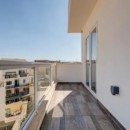 Seafront 3br Penthouse In With Private Terrace * Pietà