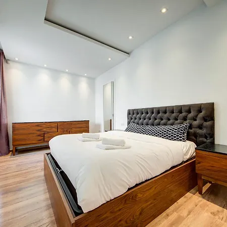 Seafront 3br Penthouse In With Private Terrace * Pietà