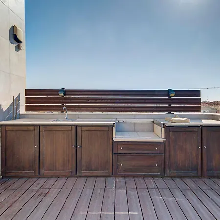 Apartament Seafront 3br Penthouse In With Private Terrace *