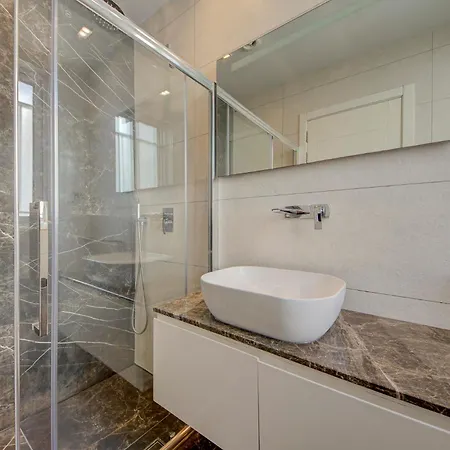 Seafront 3br Penthouse In With Private Terrace *