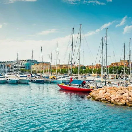 Seafront 3br Penthouse In With Private Terrace *